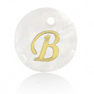 Shell pendant 15mm letter B Gold-White